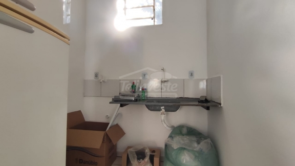 Comodo Comercial - Jardim It&aacute;lia