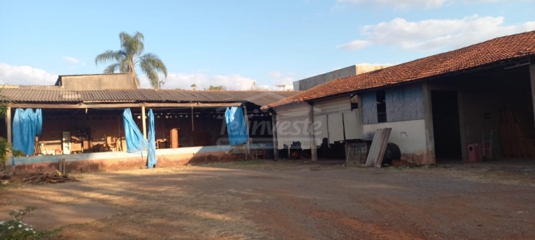 BARRAC&Atilde;O NO SERRA DAS BRISAS
