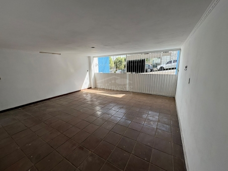 CASA NO CENTRO DE PASSOS