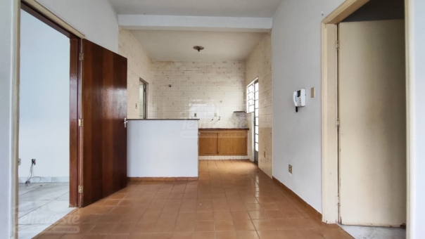 EXCELENTE APARTAMENTO A VENDA NO CENTRO 