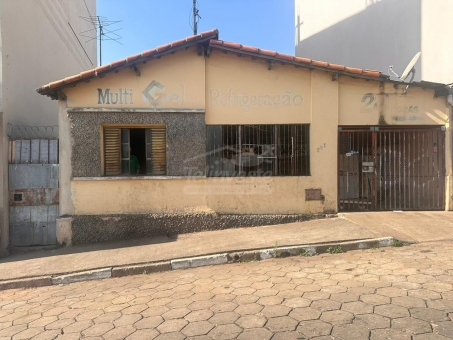 CASA A VENDA NA RUA ETI&Oacute;PIA 