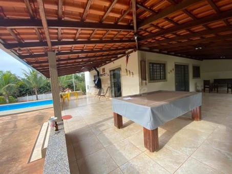 Chacara no Condom&iacute;nio Luciana