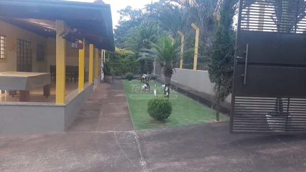 Chacara no Condom&iacute;nio Luciana