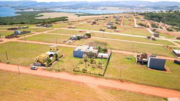 Excelente lote a venda pr&oacute;ximo da estrada de Guap&eacute;