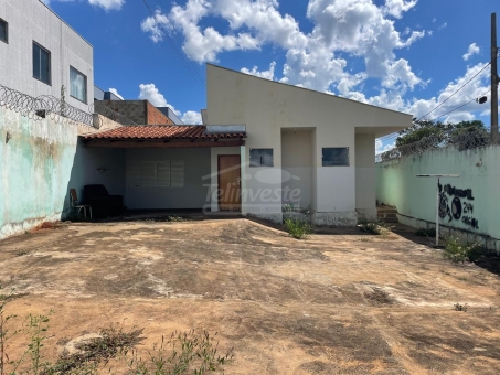 CASA NO JARDIM CIDADE