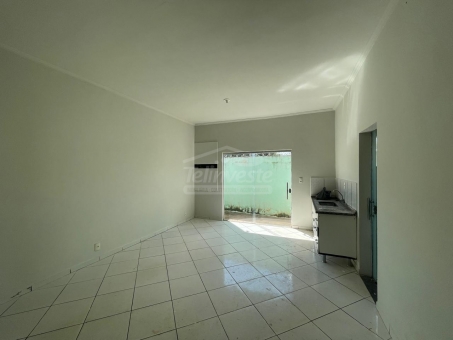 CASA NO JARDIM CIDADE