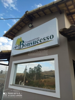 EXCELENTE LOTE A VENDA NO CONDOMINIO BOM SUCESSO 