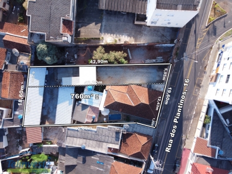 CASA NA RUA DOS PIANTINOS PR&Oacute;XIMO A BRAND&Otilde;ES