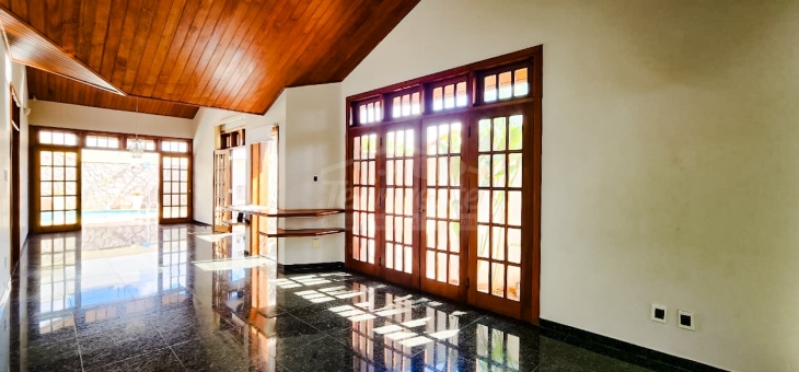 Casa - Bairro Centro
