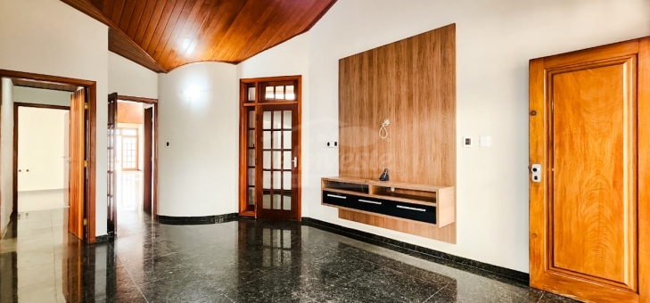 Casa - Bairro Centro