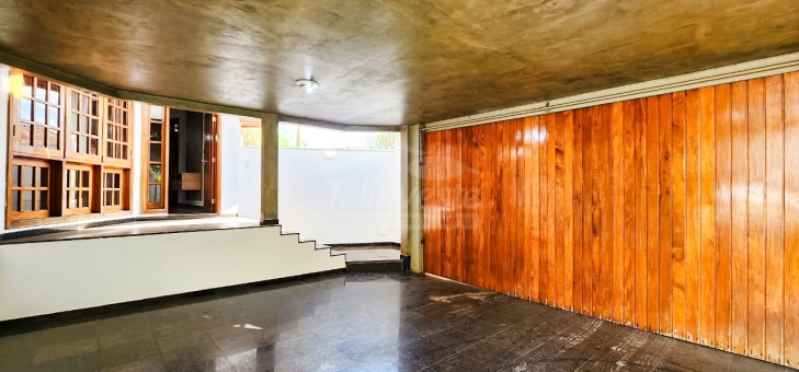 Casa - Bairro Centro