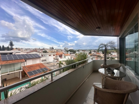 IM&Oacute;VEL DE LUXO NO MORADA DO SOL NO MUARAMA