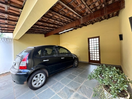 EXCELENTE CASA A VENDA NO MUARAMA