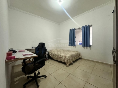 EXCELENTE CASA A VENDA AO LADO DO CONDOM&Iacute;NIO VALE VERDE