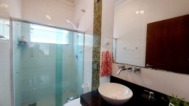 CASA NO BAIRRO VILA RICA 