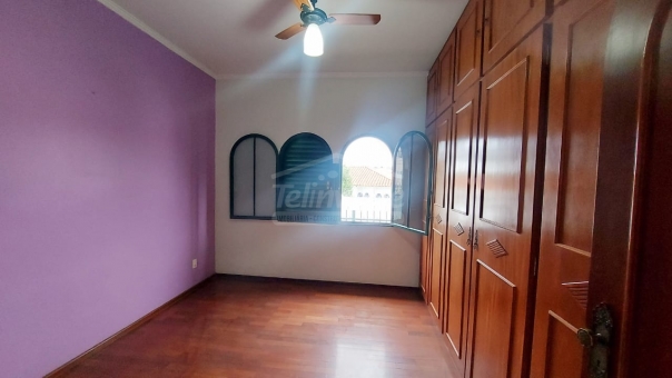 CASA NO BAIRRO MUARAMA