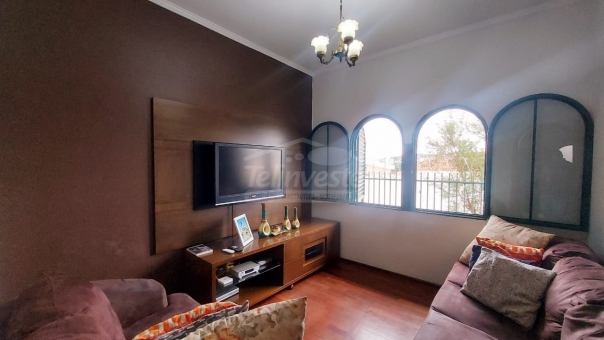 CASA NO BAIRRO MUARAMA