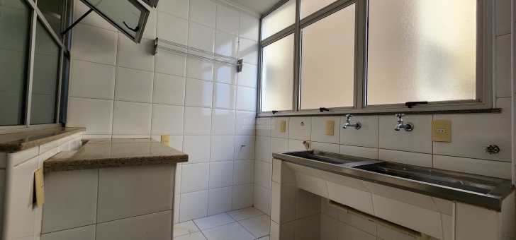 APARTAMENTO ALTO PADRAO 