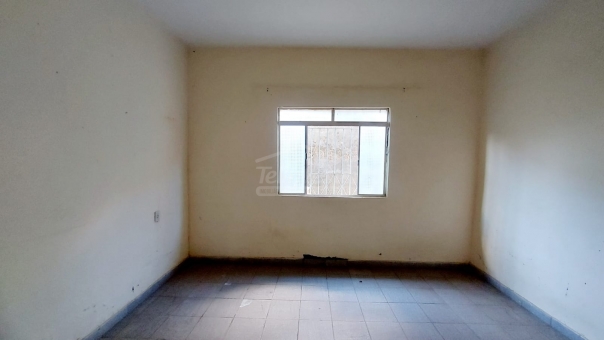 CASA NO CENTRO PR&Oacute;XIMO A AVENIDA AROUCA
