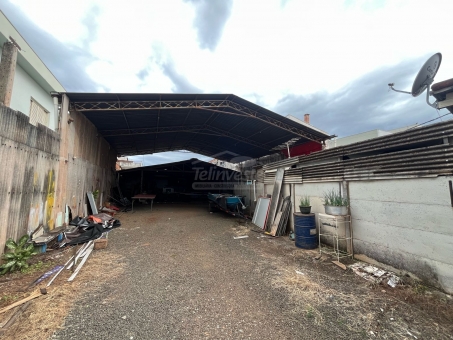 OTIMA OPORTUNIDADE TERRENO E BARRACAO 