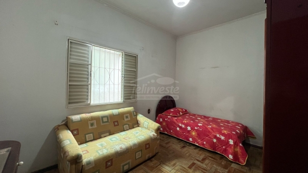 CASA NO BAIRRO CARMELO