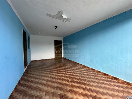 CASA A VENDA NA PENHA A POUCOS METROS DA PO&Ccedil;OS DE CALDAS 