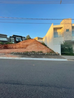 Terreno a venda no Condom&iacute;nio Monte Belo