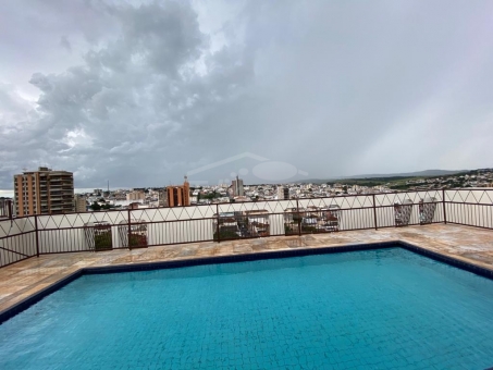APARTAMENTO EM FRENTE PRA&Ccedil;A DA MATRIZ