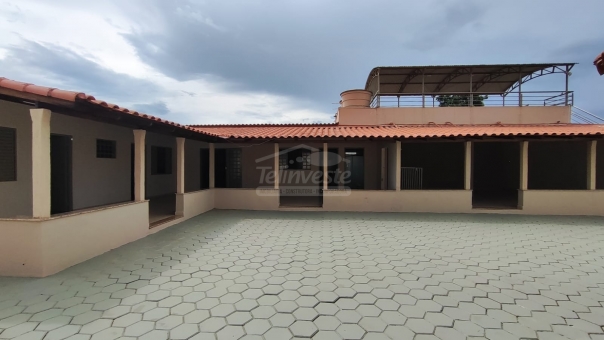 OPORTUNIDADE DE CHACARA CONDOMINIO FECHADO