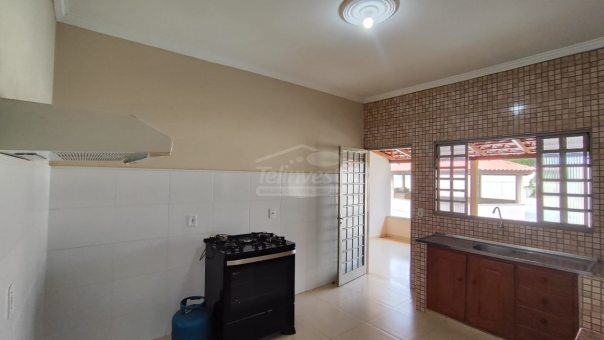 OPORTUNIDADE DE CHACARA CONDOMINIO FECHADO