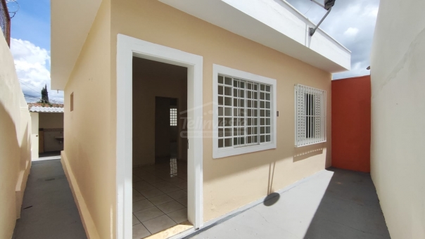 CASA NA BAR&Atilde;O DE PASSOS PROXIMO AO CENTRO