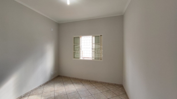CASA NA BAR&Atilde;O DE PASSOS PROXIMO AO CENTRO