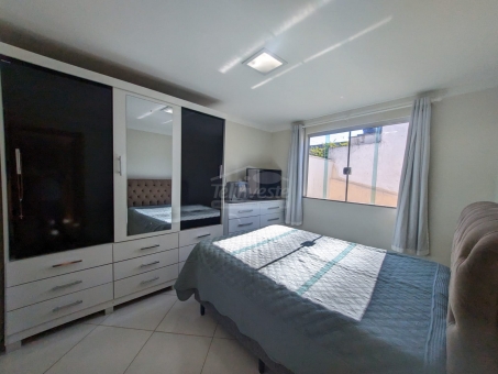 SOBRADO NA PENHA COM 2 RESIDENCIAS