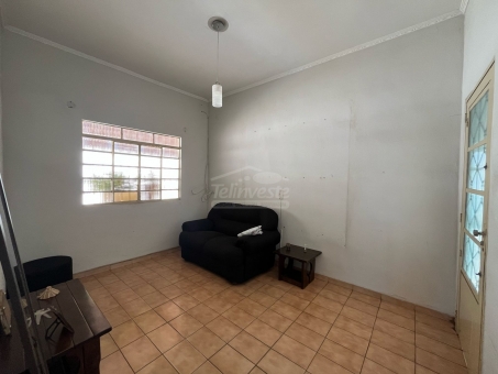 IMOVEL COMERCIAL/RESIDENCIAL - ESQUINA BUENOS AIRES