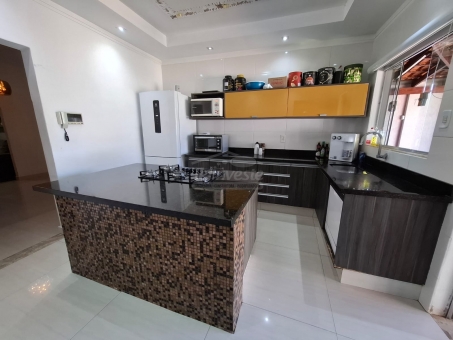 CASA NO BAIRRO BELA VISTA