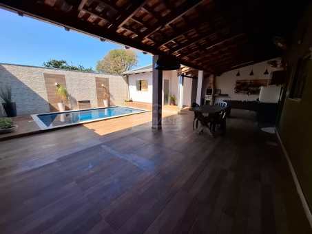 CASA NO BAIRRO BELA VISTA