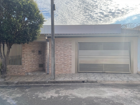 Casa no Jardim Ip&ecirc;