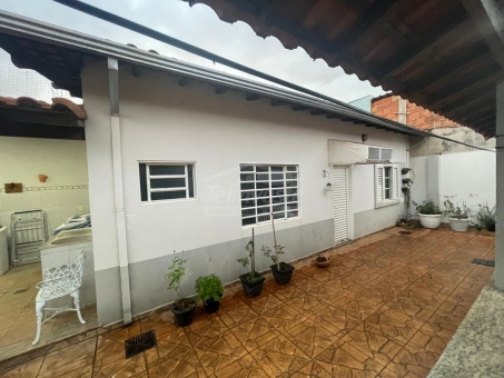 ESPETACULAR CASA PR&Oacute;XIMO AO CENTRO  
