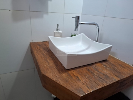 CASA NA AV. PO&Ccedil;OS DE CALDAS