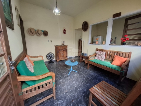 CASA NA AV. PO&Ccedil;OS DE CALDAS