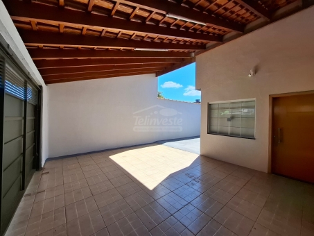 CASA NO COL&Eacute;GIO DE PASSOS 