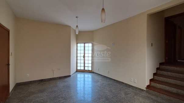 Excelente Casa - Centro