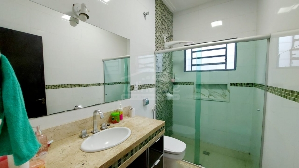 CASA NO BAIRRO CARMELO