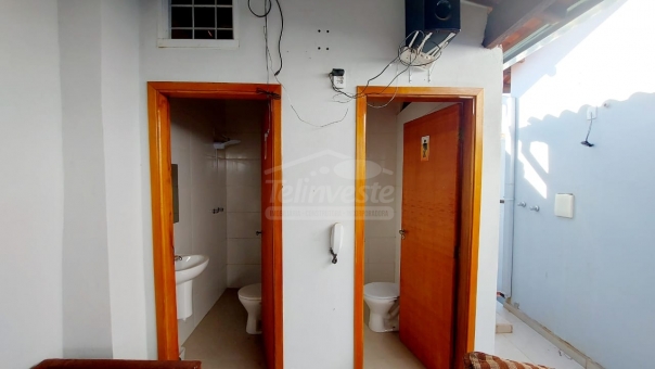 CASA NO BAIRRO CARMELO