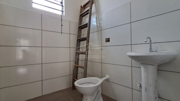 Comodo Comercial - Coimbras