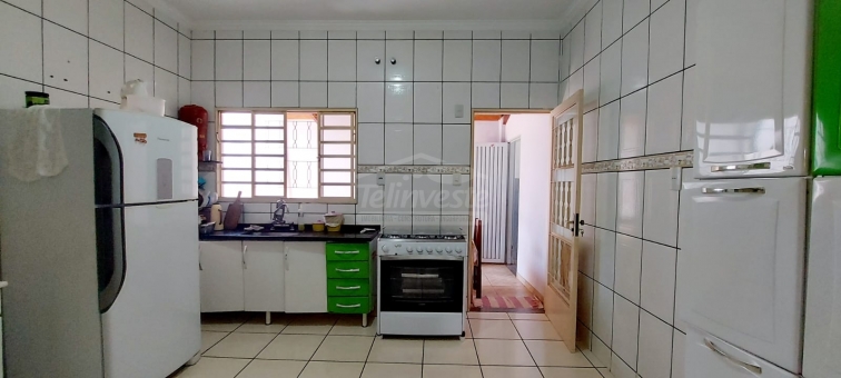 CASA NO BAIRRO CARMELO