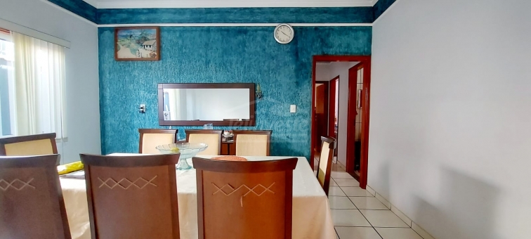 CASA NO BAIRRO CARMELO