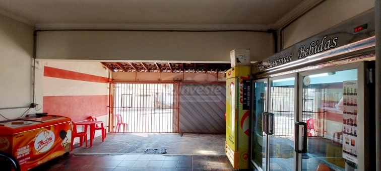 CASA NO BAIRRO SANTA LUZIA