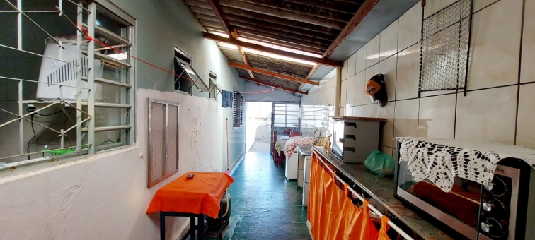 CASA NO BAIRRO SANTA LUZIA