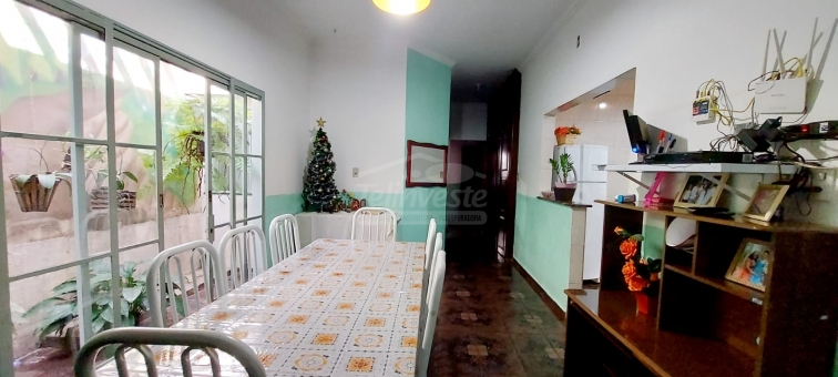 CASA NO BAIRRO SANTA LUZIA